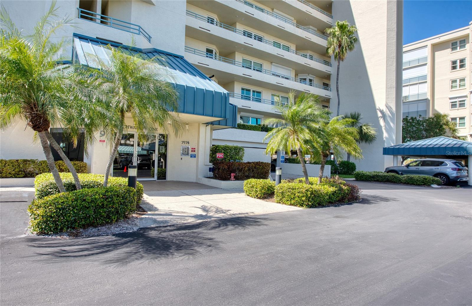 HARBOURSIDE CONDO - Residential