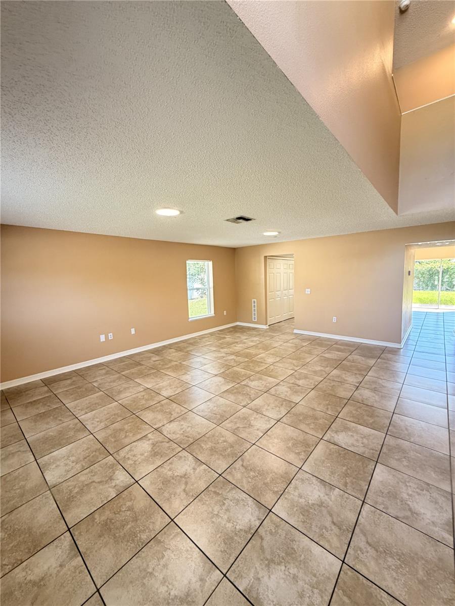 PALM COAST SECTION 24 - Residential Lease