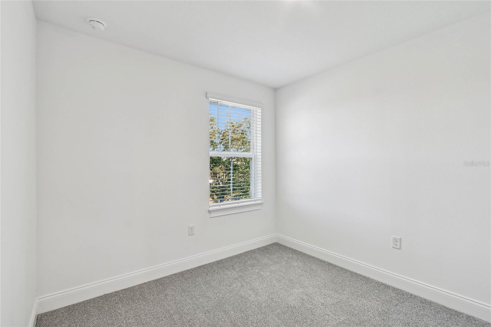 TOWNES AT NORTHLAKE - Residential