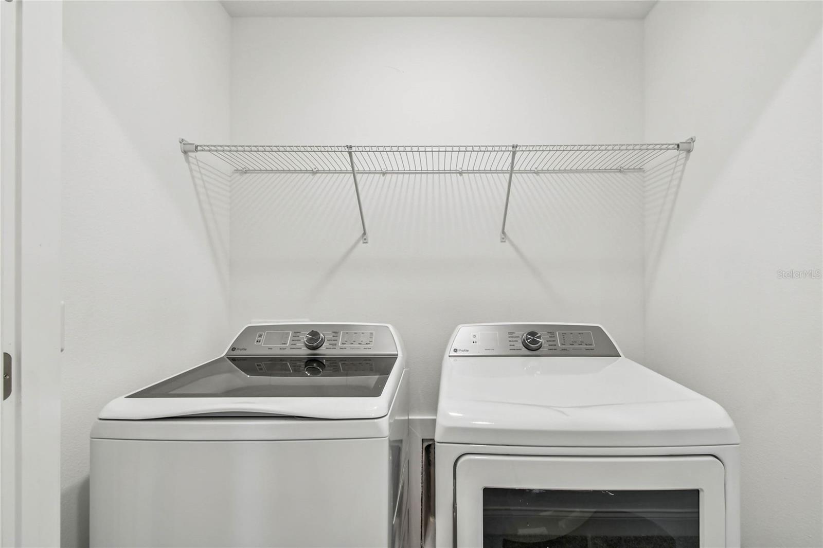 TOWNES AT NORTHLAKE - Residential