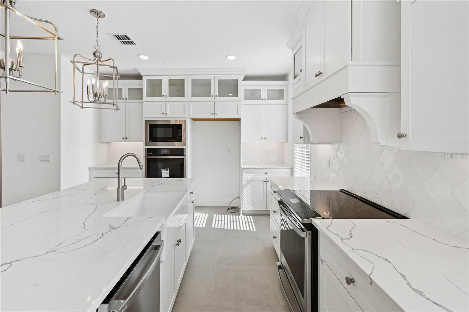 TOWNES AT NORTHLAKE - Residential