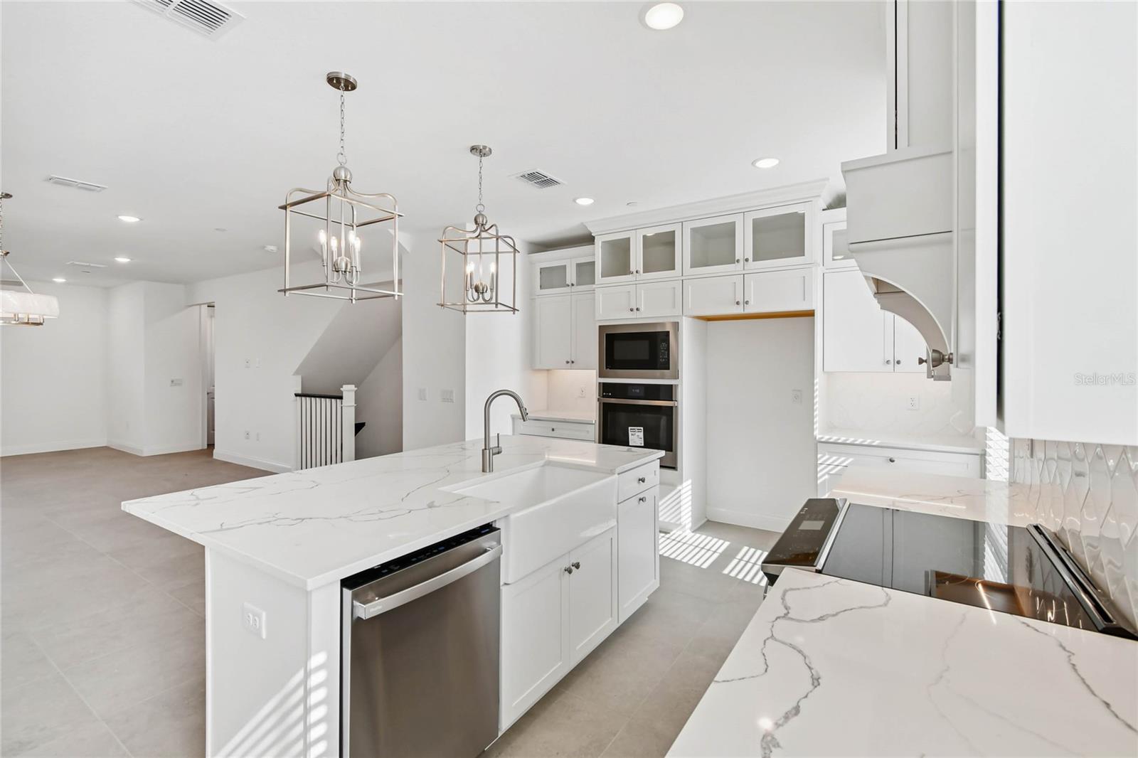 TOWNES AT NORTHLAKE - Residential