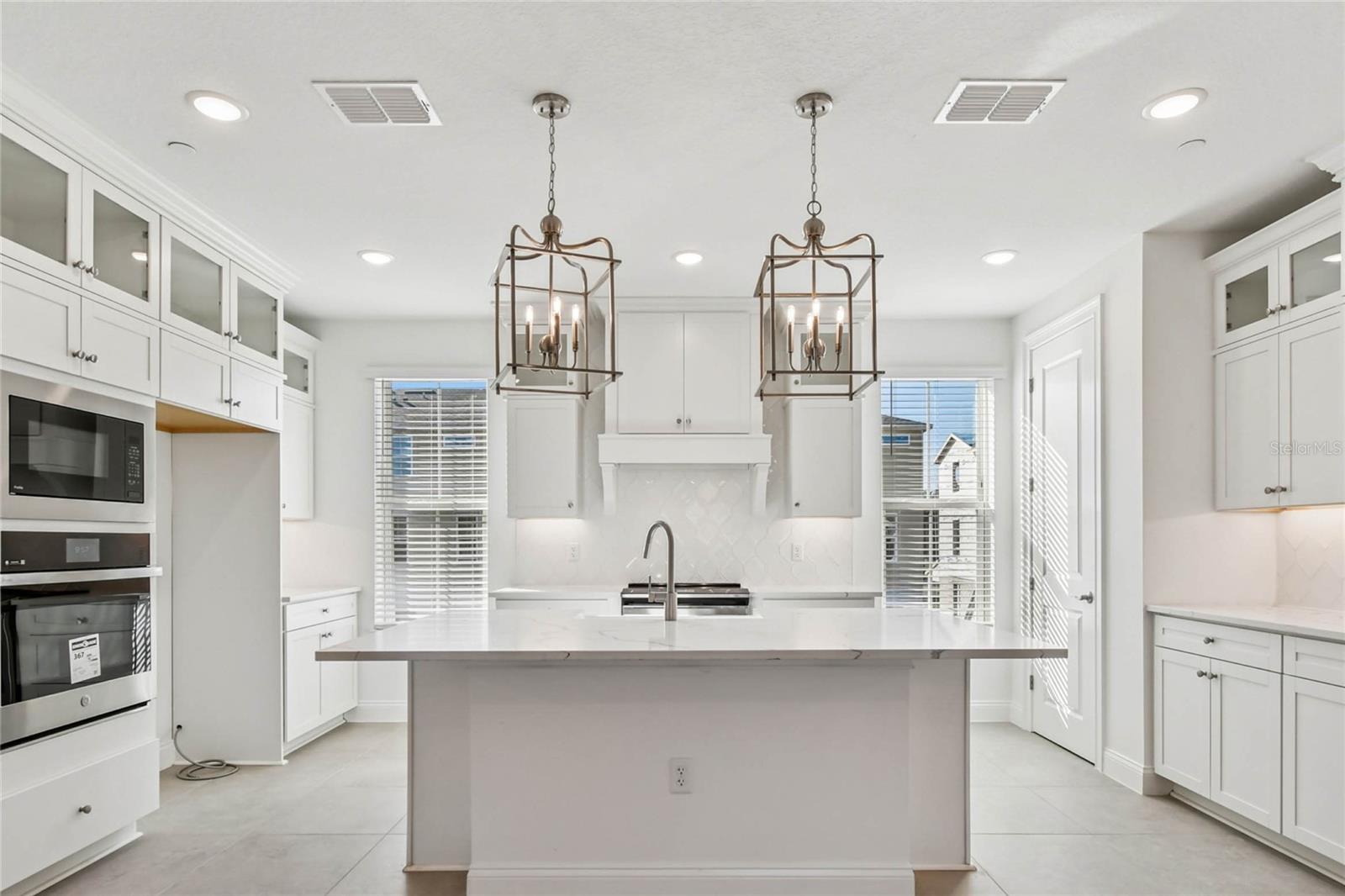 TOWNES AT NORTHLAKE - Residential