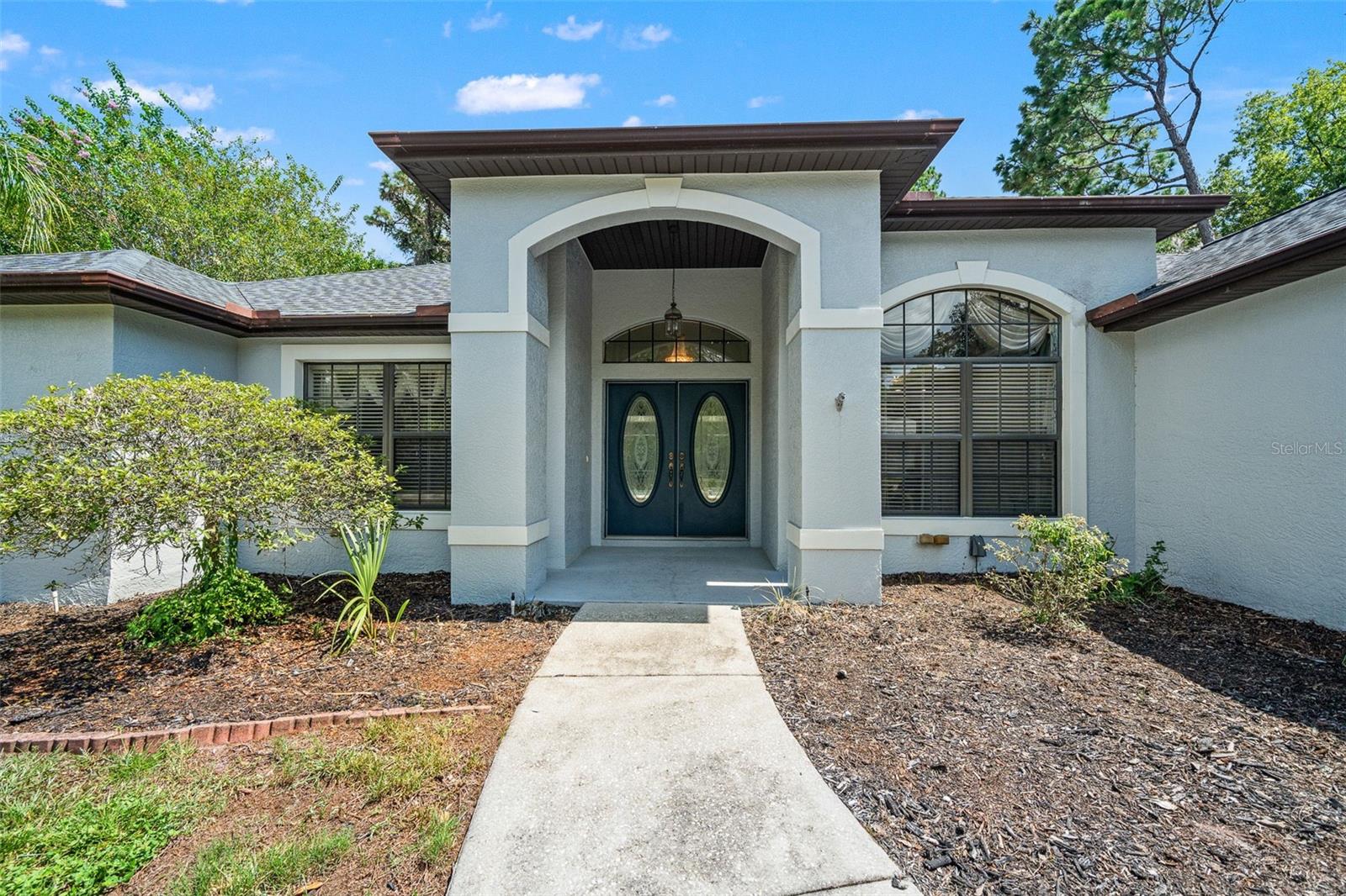 19 FOXGLOVE COURT