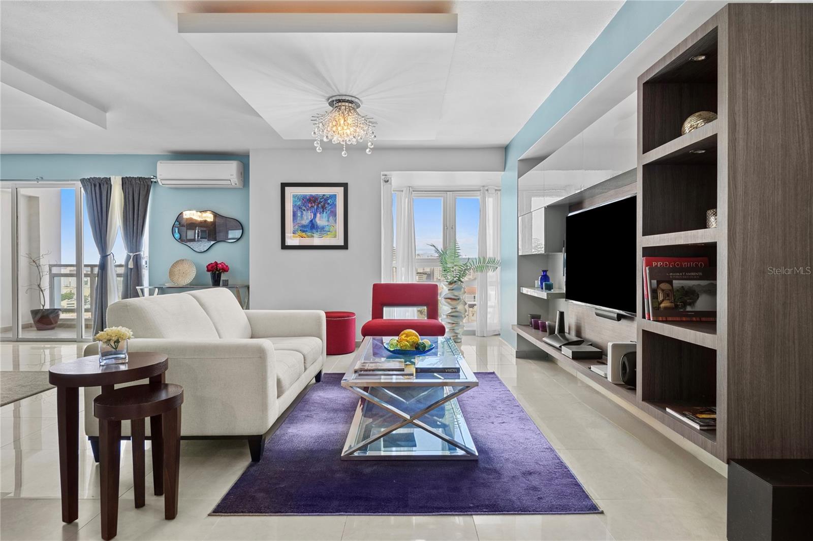 METRO PLAZA TOWERS - Residential