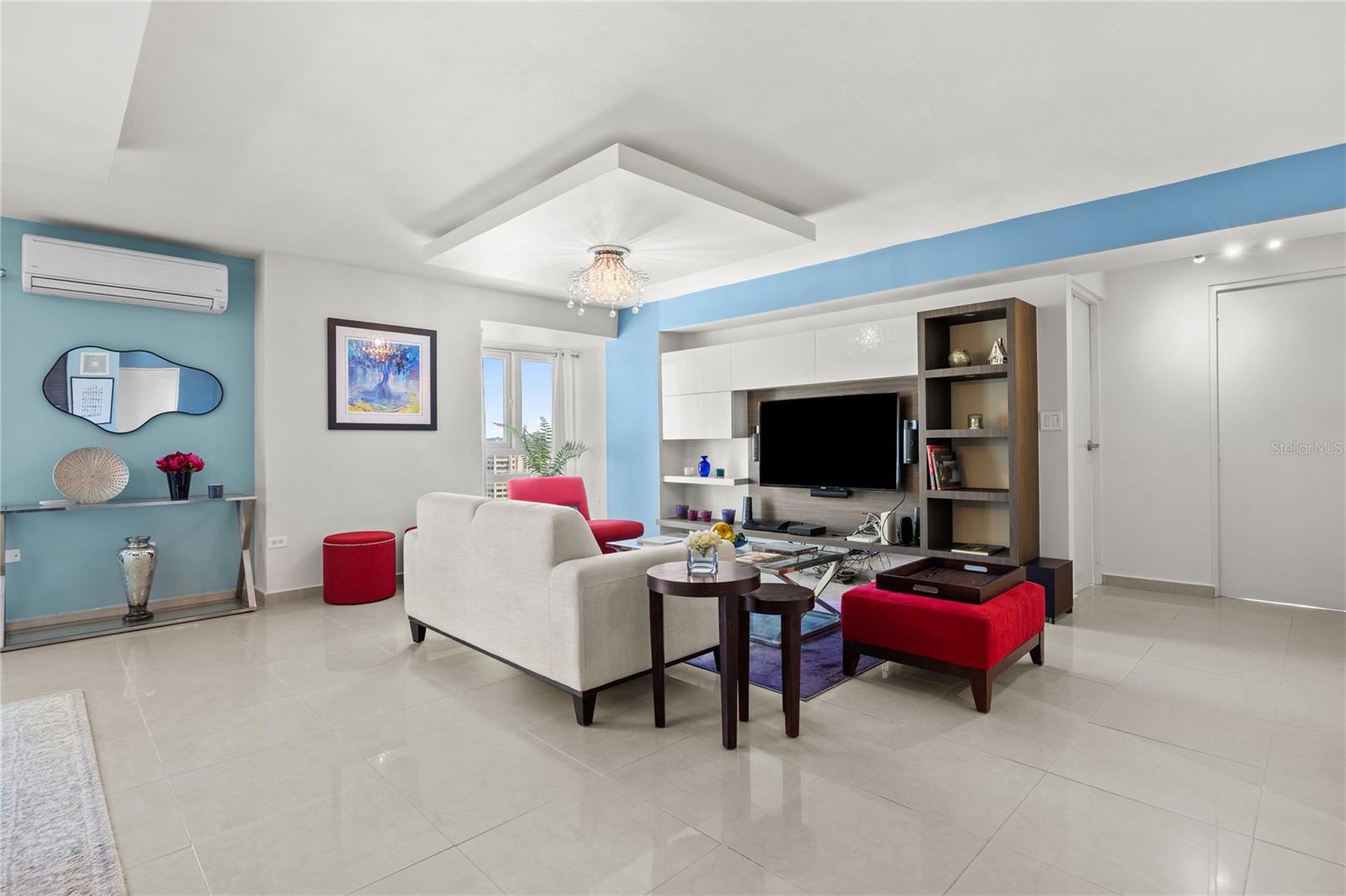 METRO PLAZA TOWERS - Residential