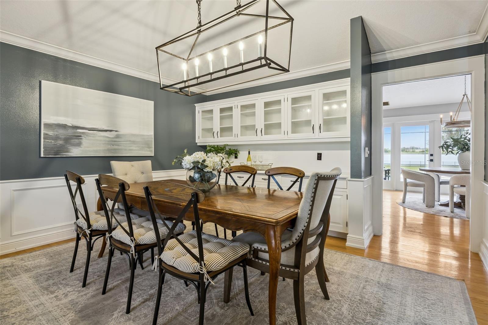 COUNTRY LAKES - Residential