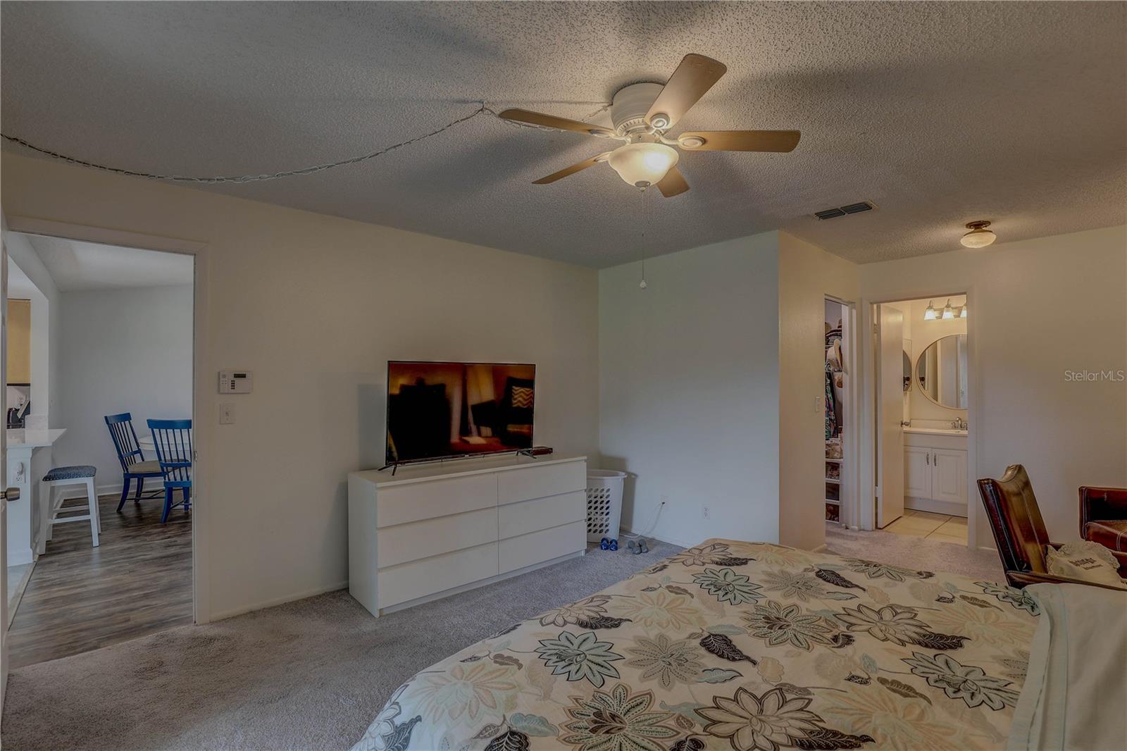 LAKE SEMINOLE VILLAGE - Residential