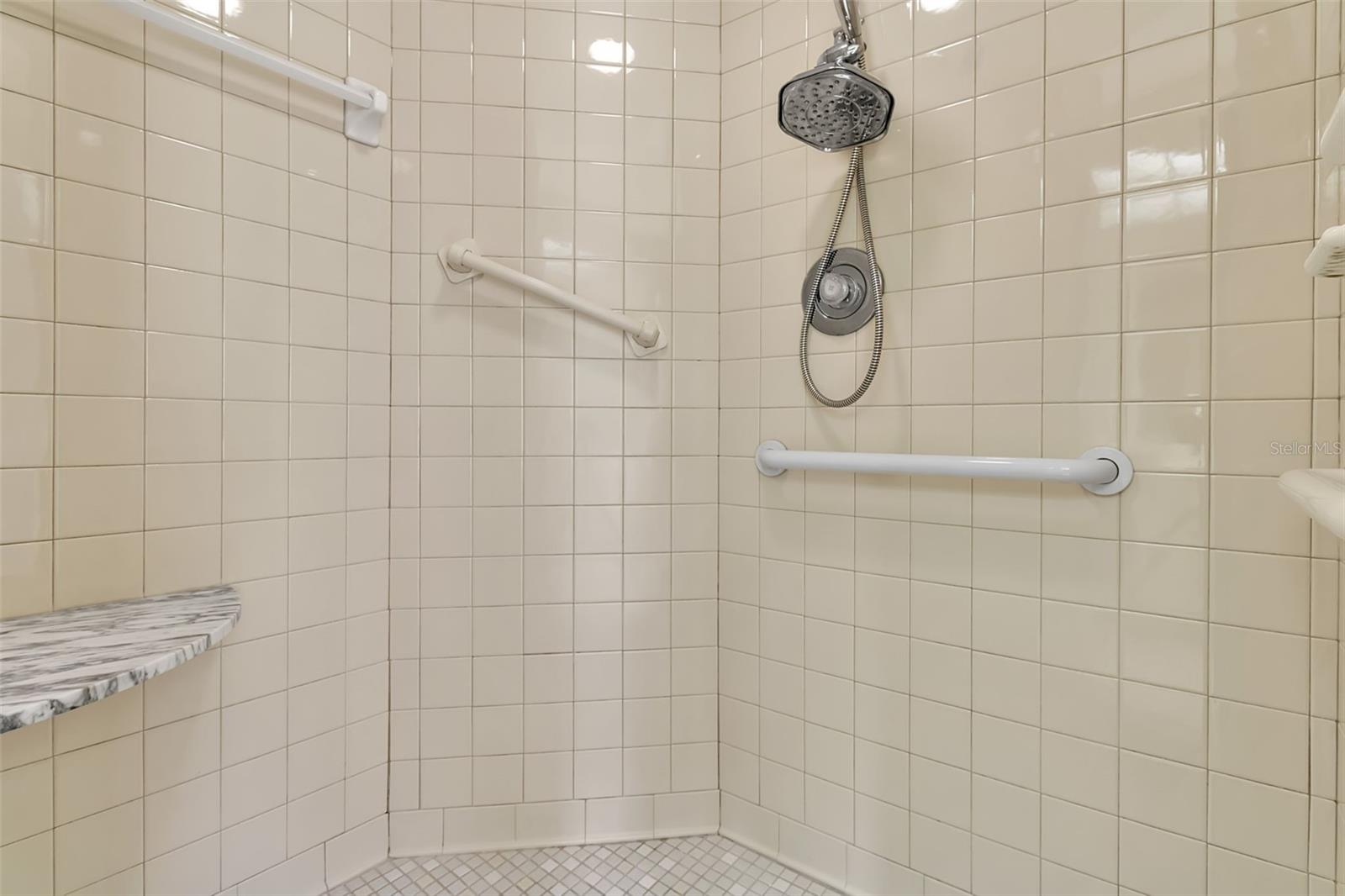 PINE TREE VILLAGE - Residential