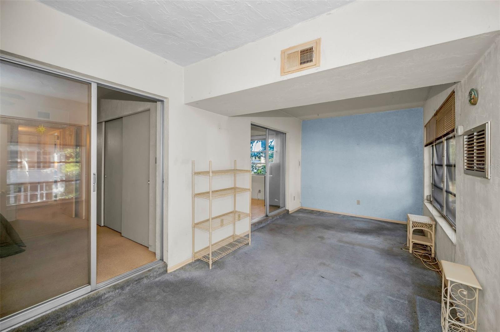 CLEARVIEW OAKS CONDO - Residential