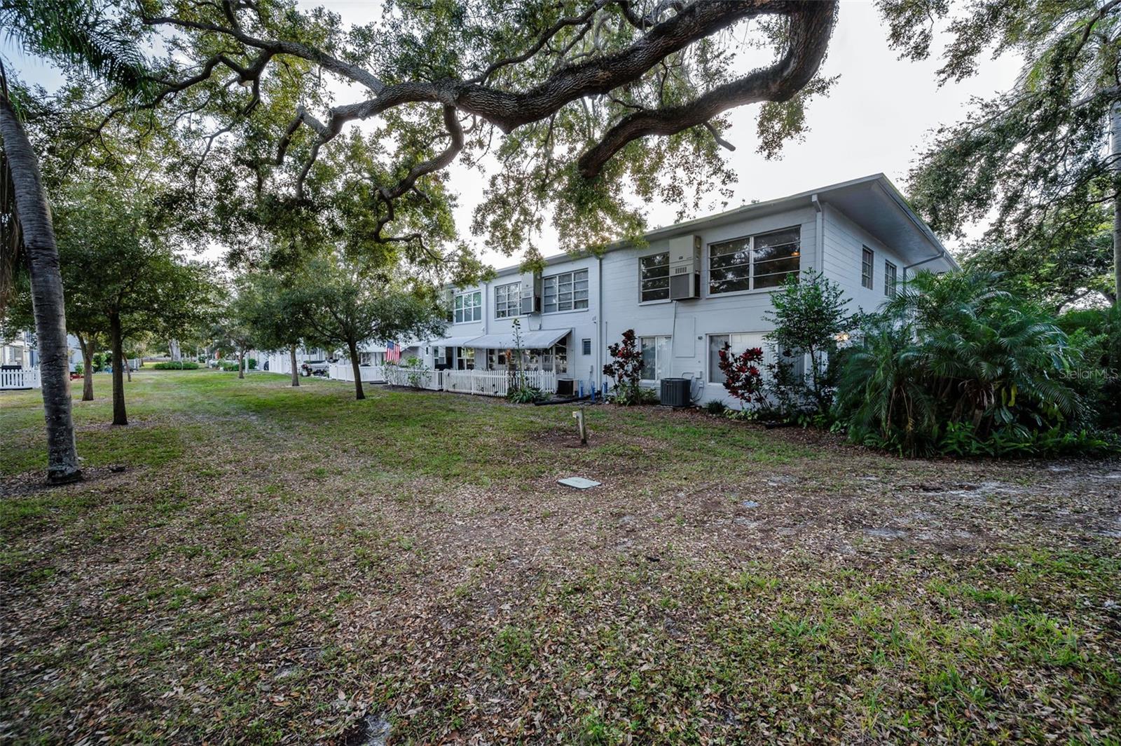 CLEARVIEW OAKS CONDO - Residential