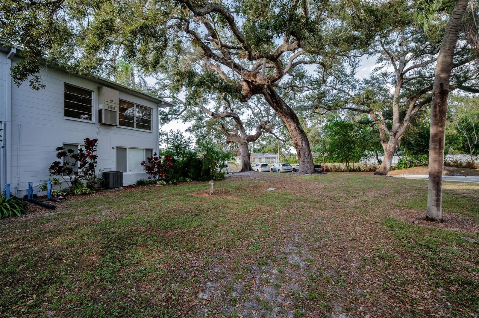 CLEARVIEW OAKS CONDO - Residential