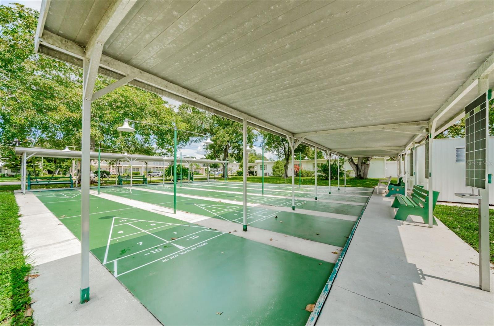 CLEARVIEW OAKS CONDO - Residential