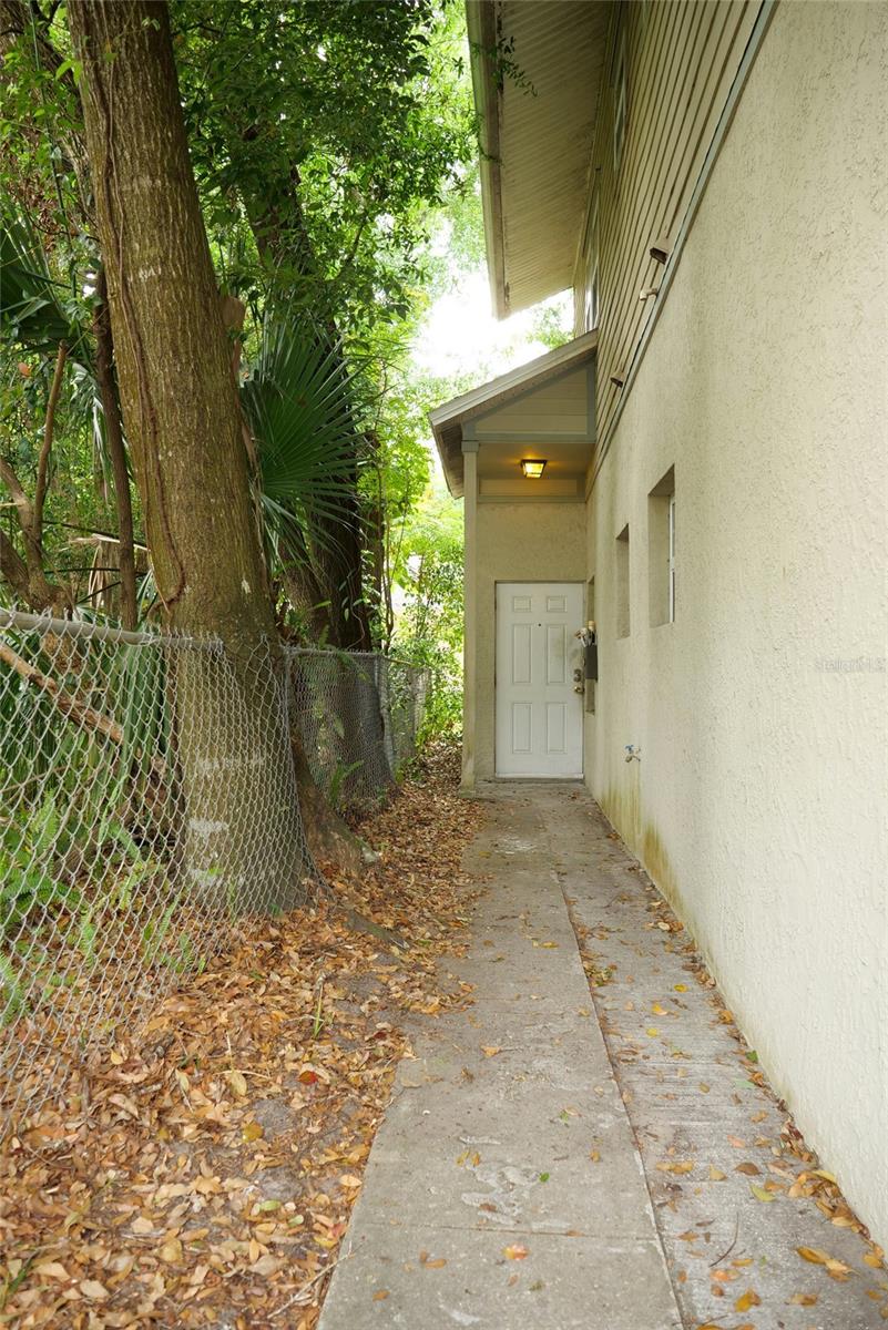415 N FERN CREEK AVENUE