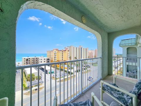 A home in DAYTONA BEACH