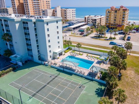 A home in DAYTONA BEACH