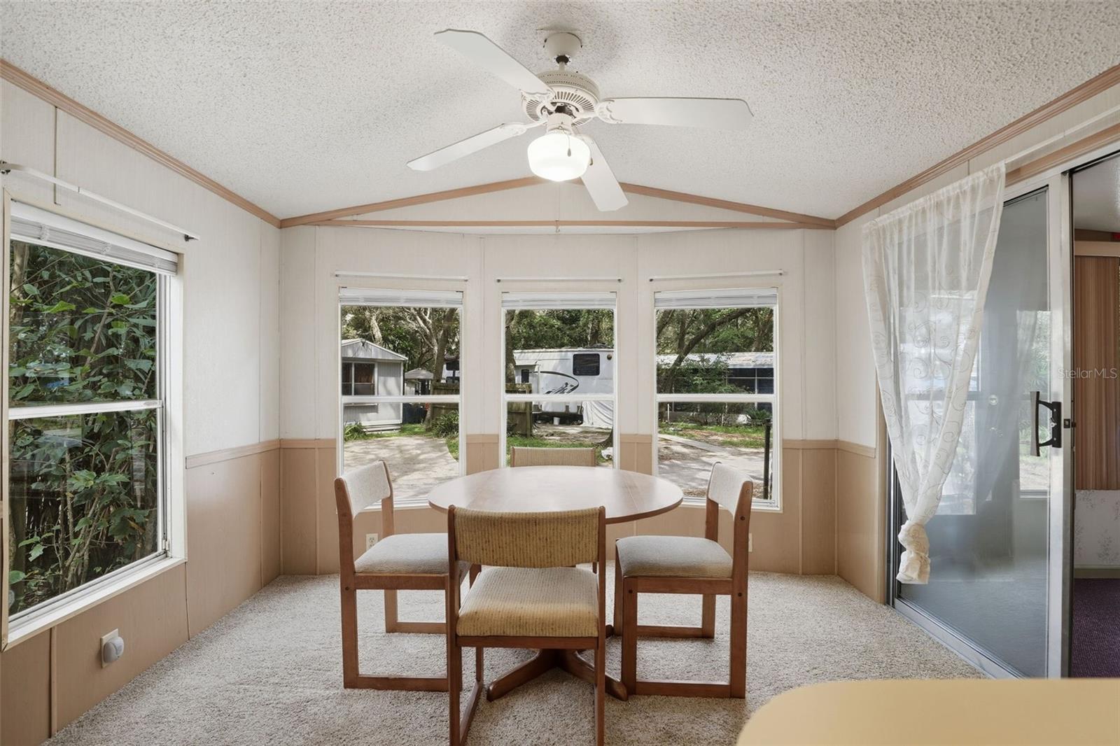 YOGI BEARS JELLYSTONE PARK CONDO - Residential