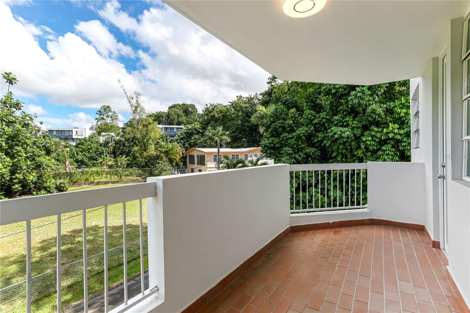 FRAILES - Residential