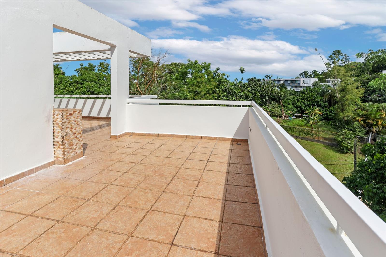 FRAILES - Residential