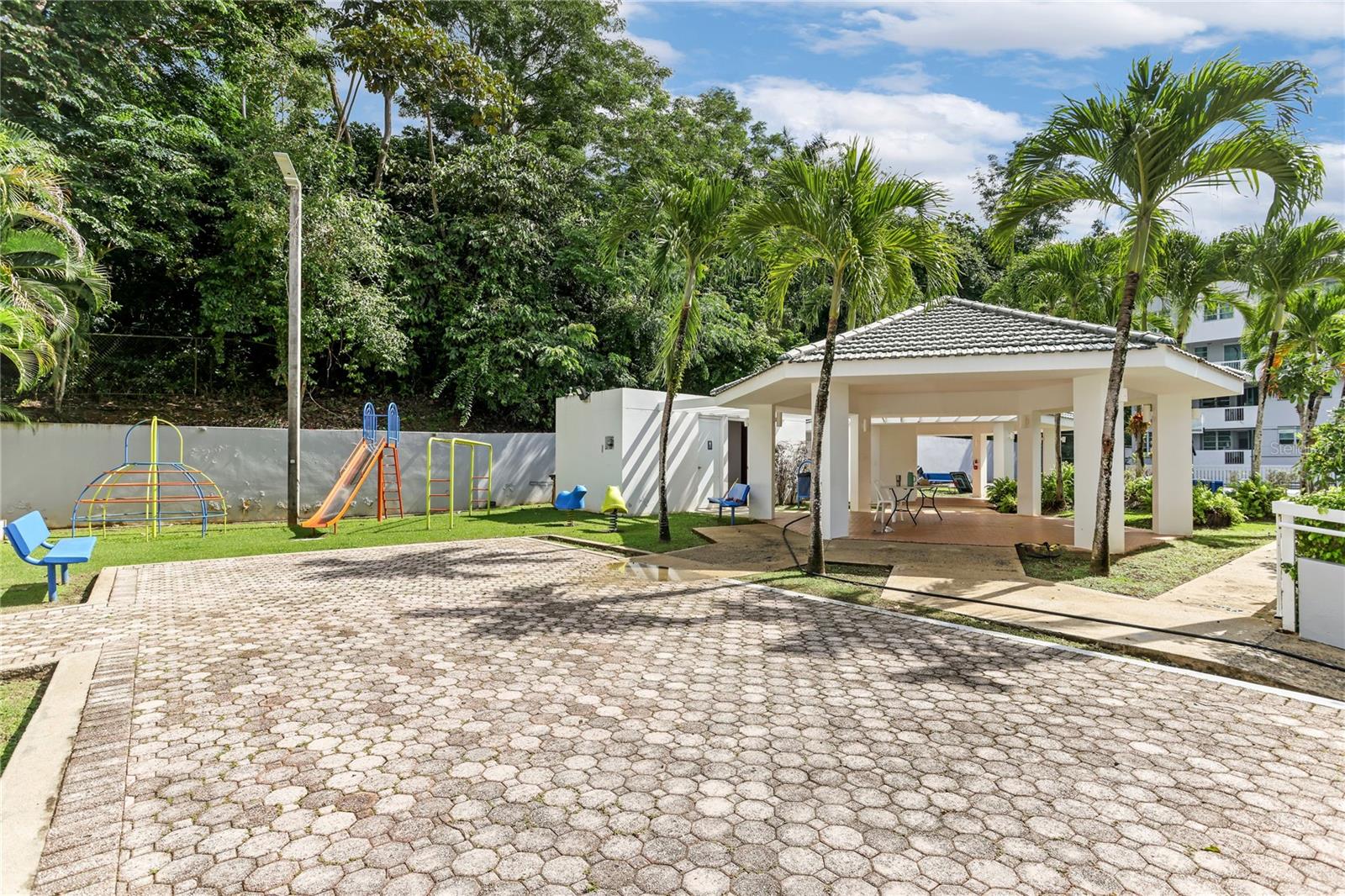 FRAILES - Residential