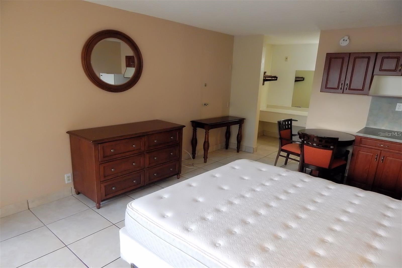 SANDLAKE COURTYARDS CONDO 5901/3515 - Residential