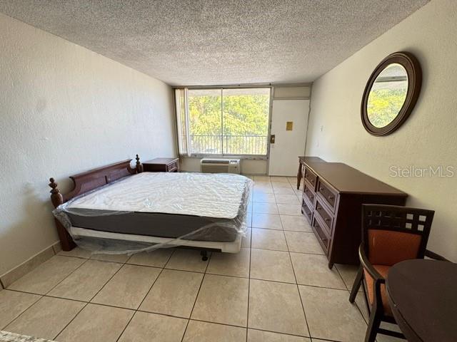 SANDLAKE COURTYARDS CONDO 5901/3515 - Residential