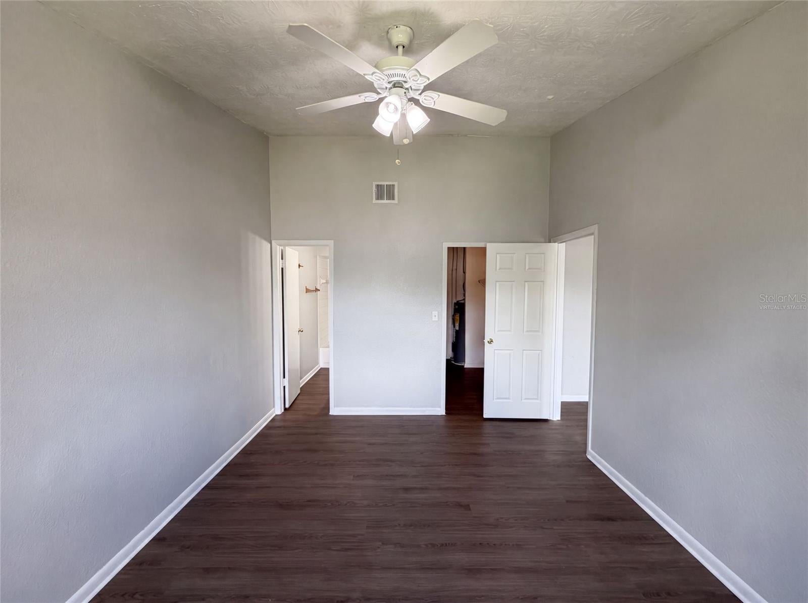 5213 VIA HACIENDA CIRCLE 307