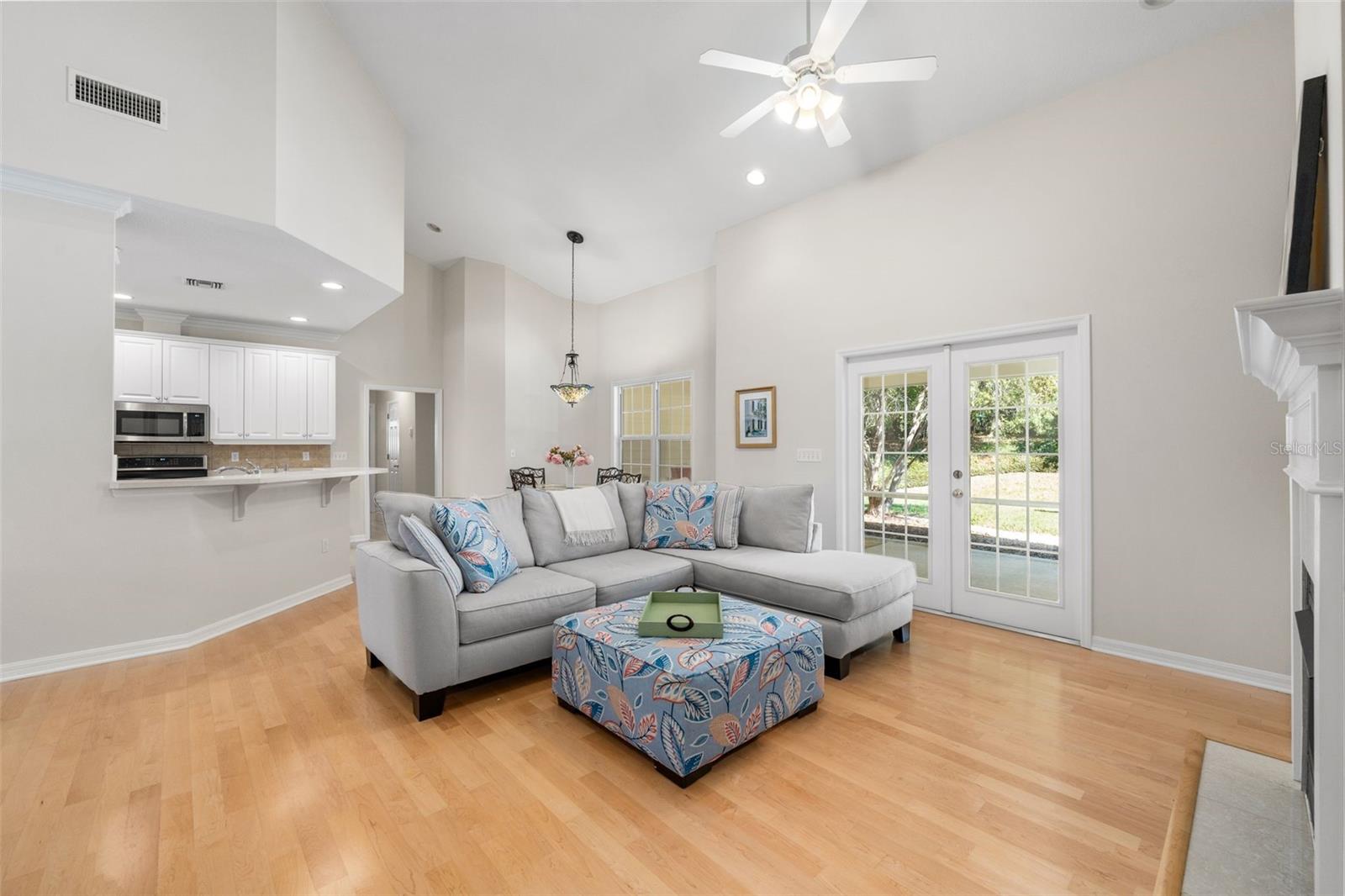 WHITE OAKS PH 1 - Residential