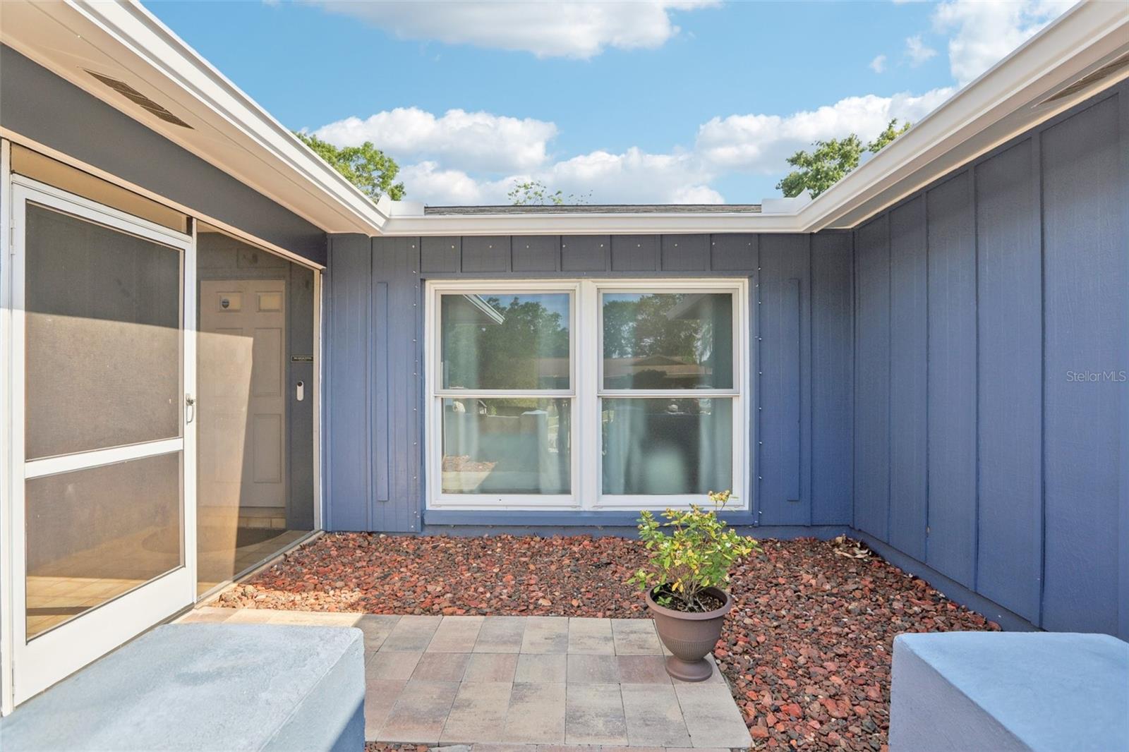206 TIMBERVIEW DRIVE