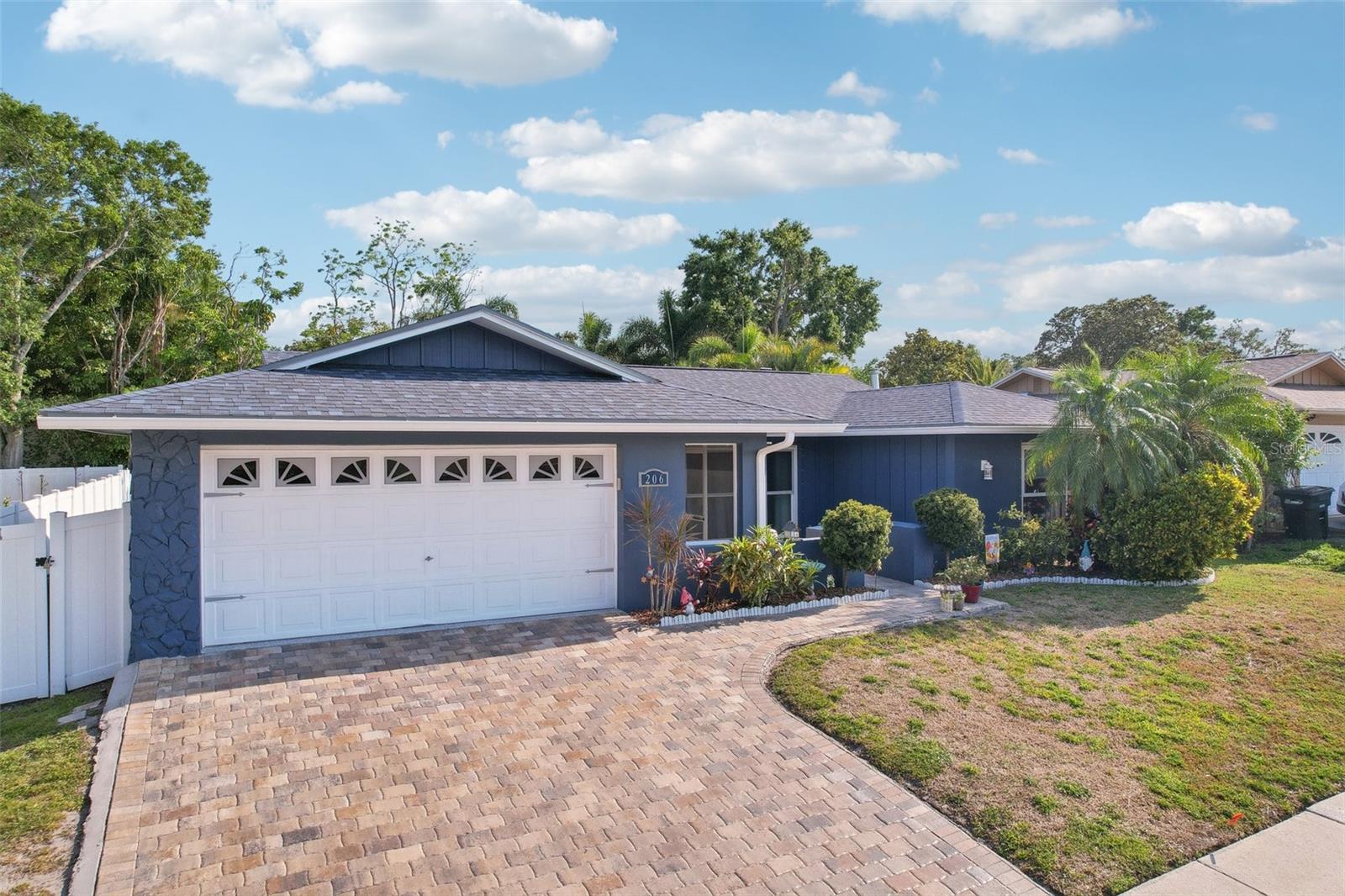 206 TIMBERVIEW DRIVE