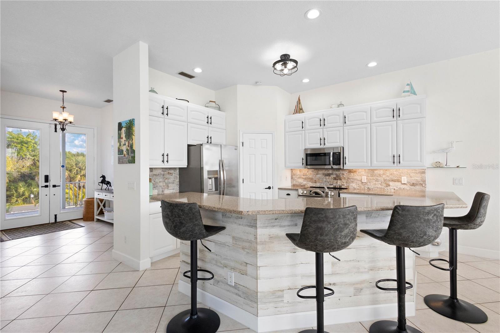 POINT PINES - Residential