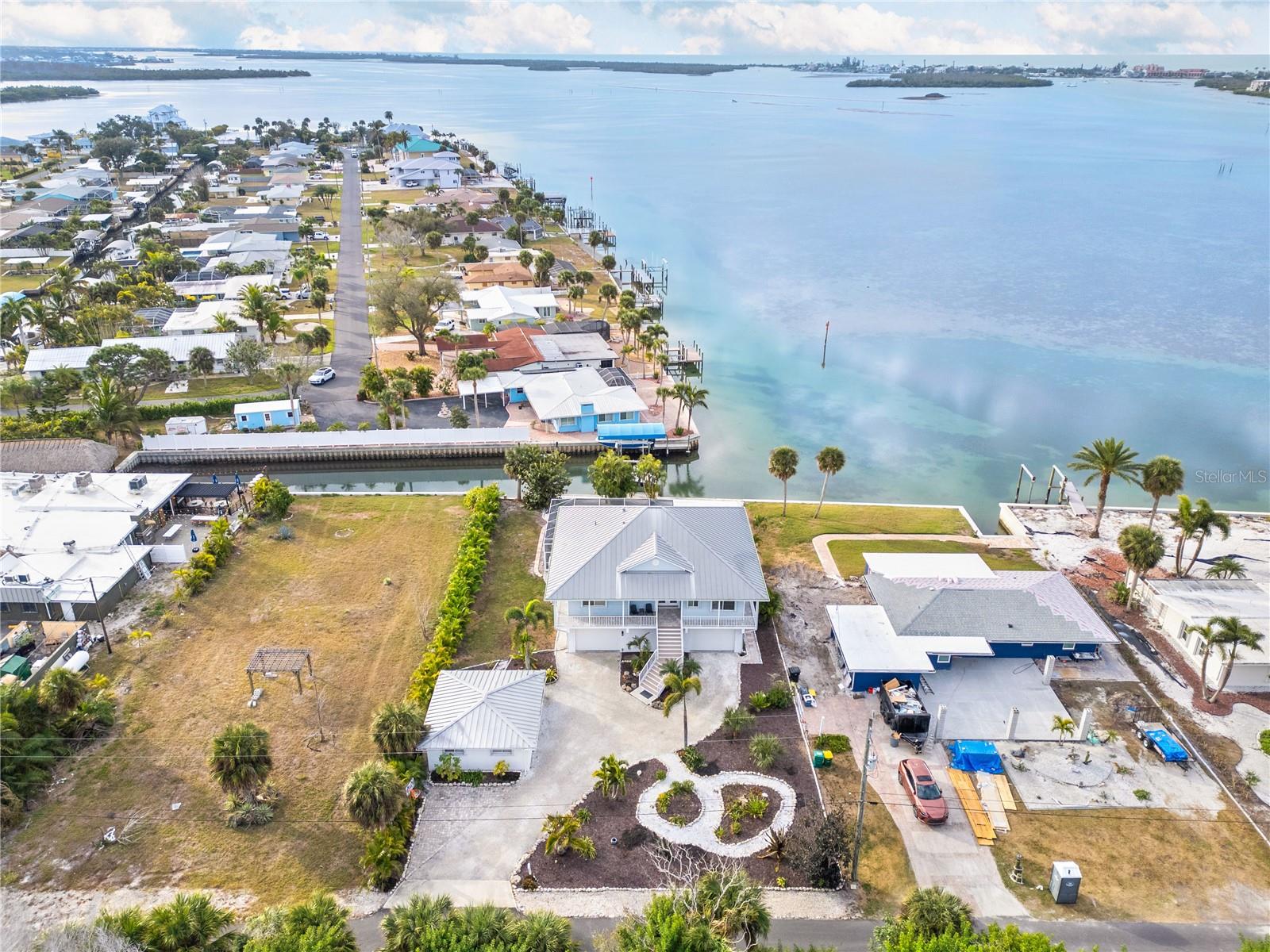 POINT PINES - Residential