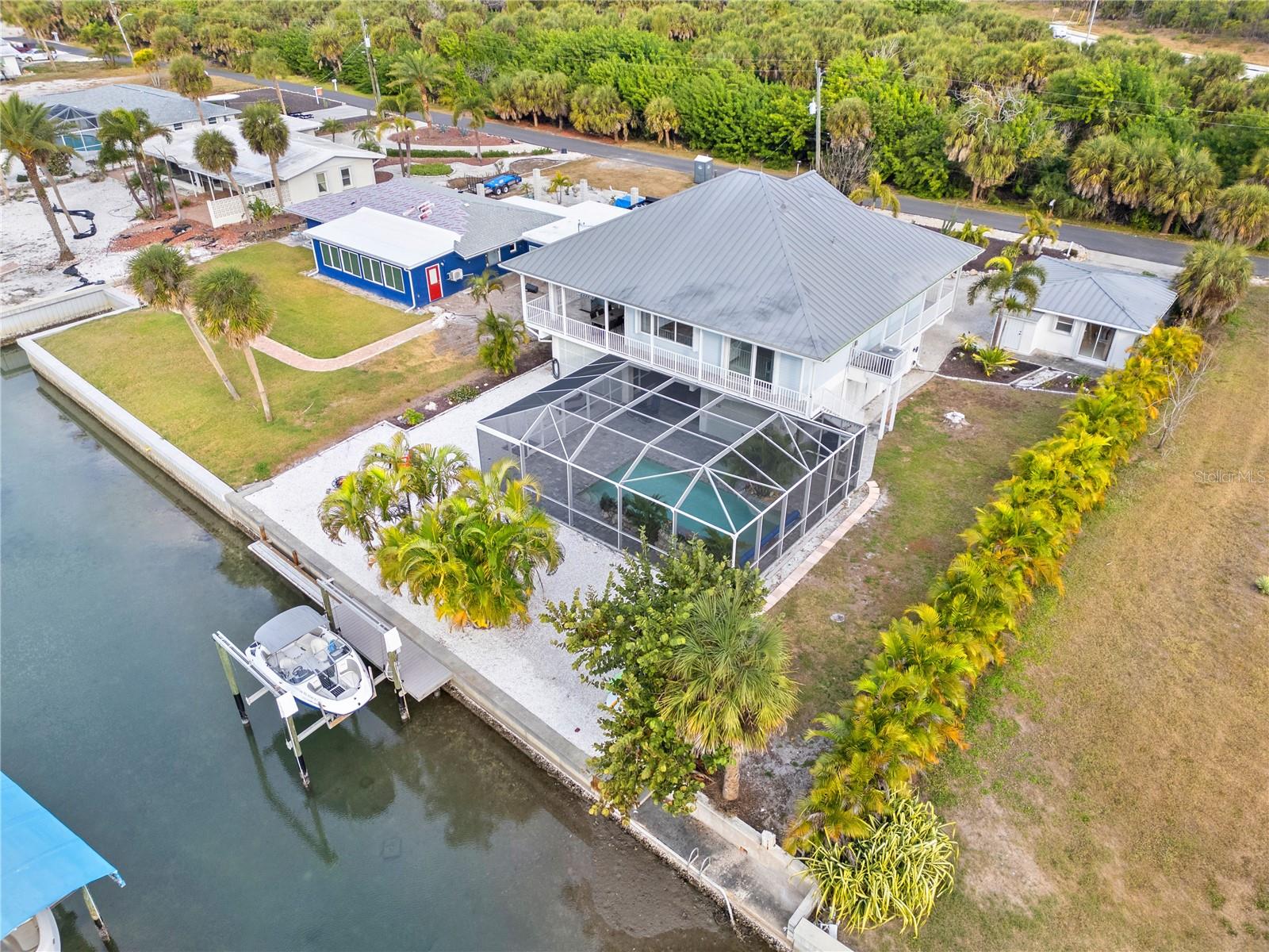 POINT PINES - Residential