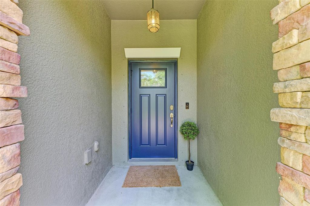 Photo of 6322 Lantern View Place, Apollo Beach, FL 33572 (MLS # TB8408439)