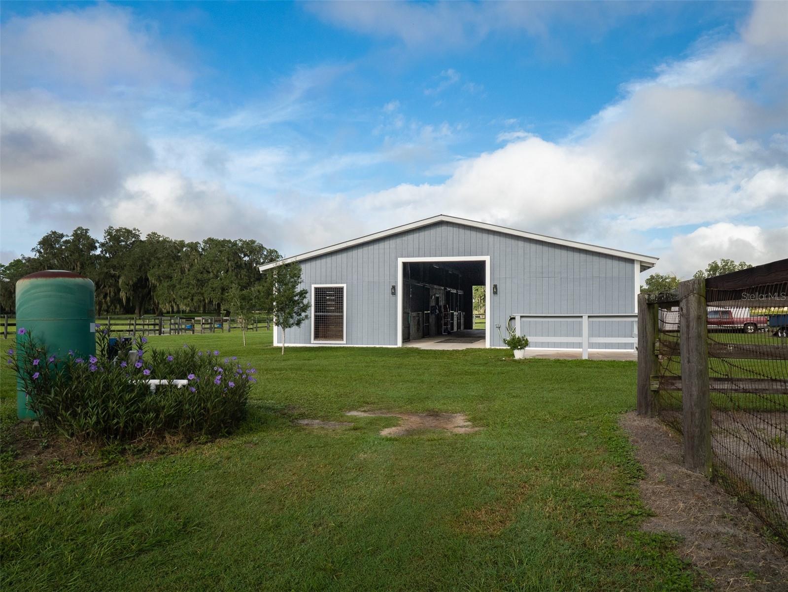 HUNTER FARM - Residential