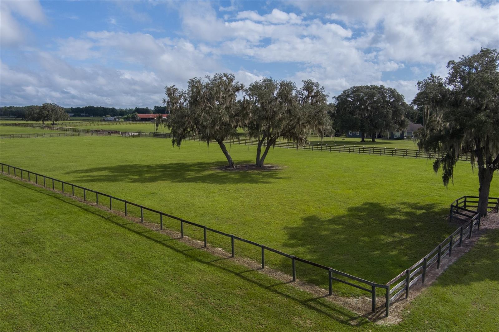 HUNTER FARM - Residential