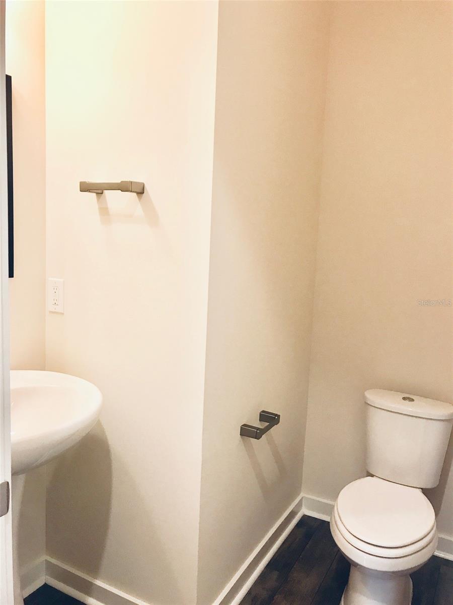 ASHLIN PARK PH 2 - Residential Lease