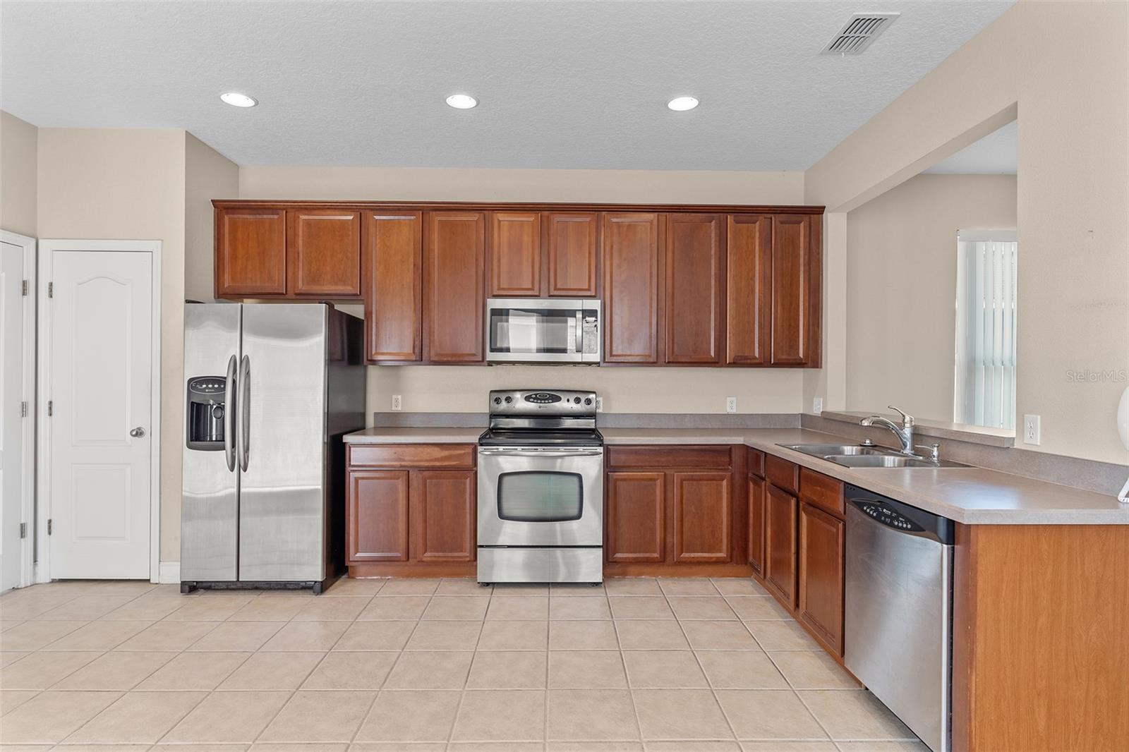 BIRCHWOOD NEIGHBORHOODS - Residential