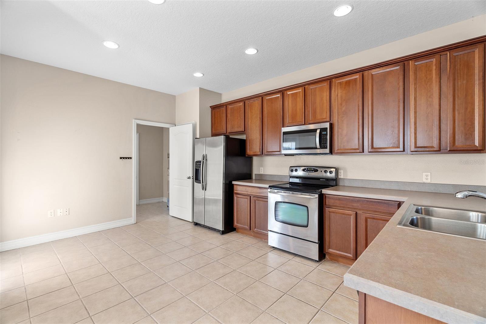 BIRCHWOOD NEIGHBORHOODS - Residential