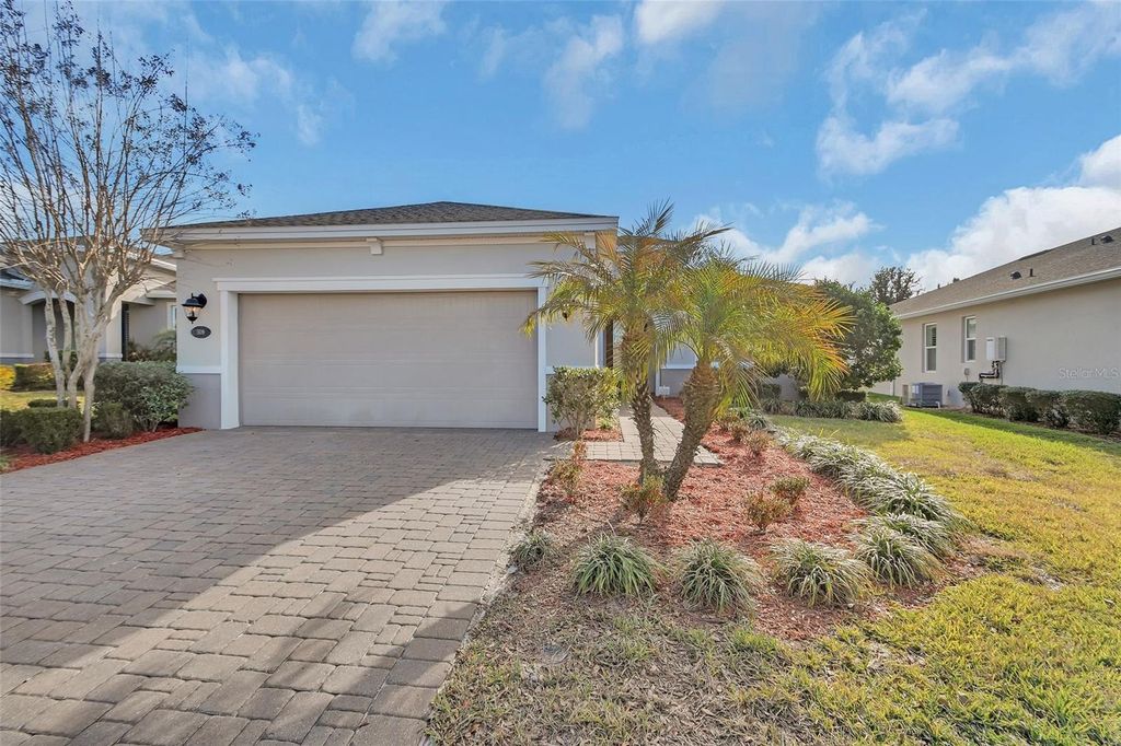 Photo of 509 Adenmore Terrace, Deland, FL 32724 (MLS # V4946957)