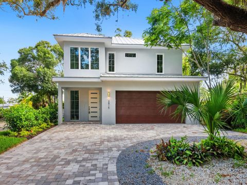 A home in SARASOTA