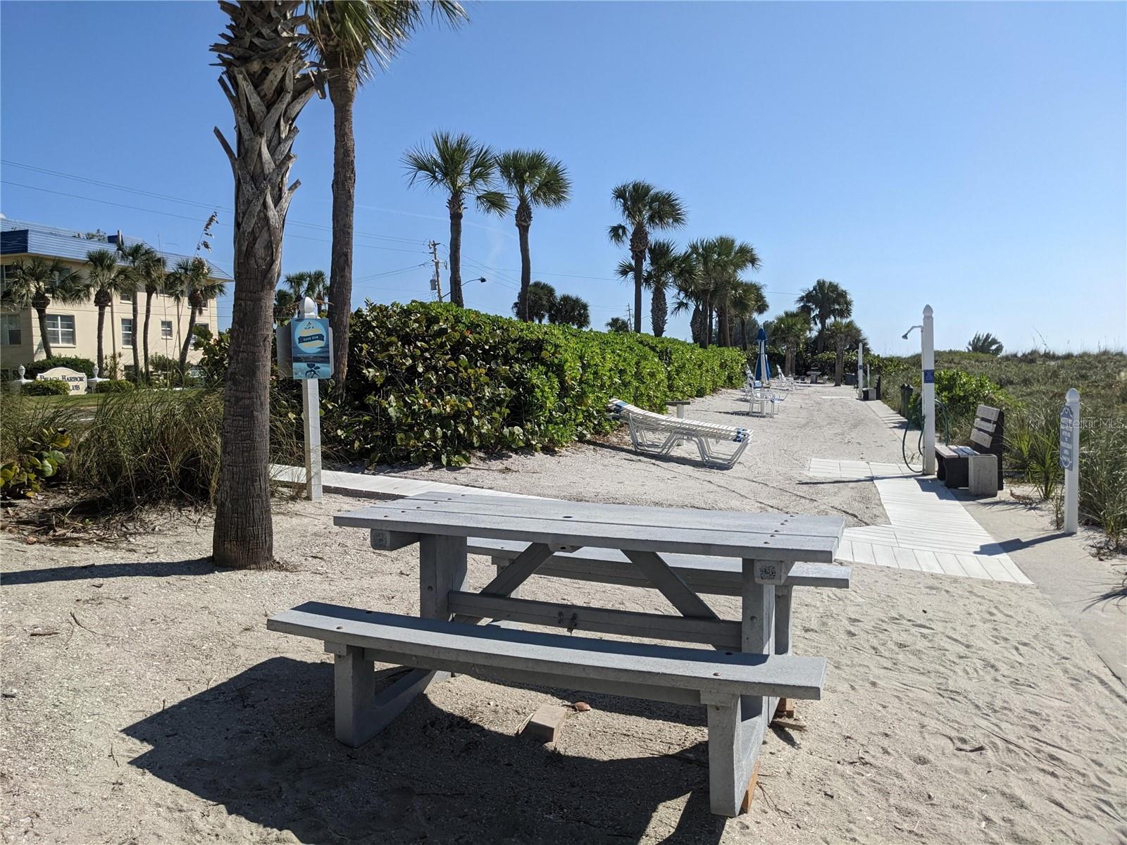BEACH HARBOR CLUB - Residential