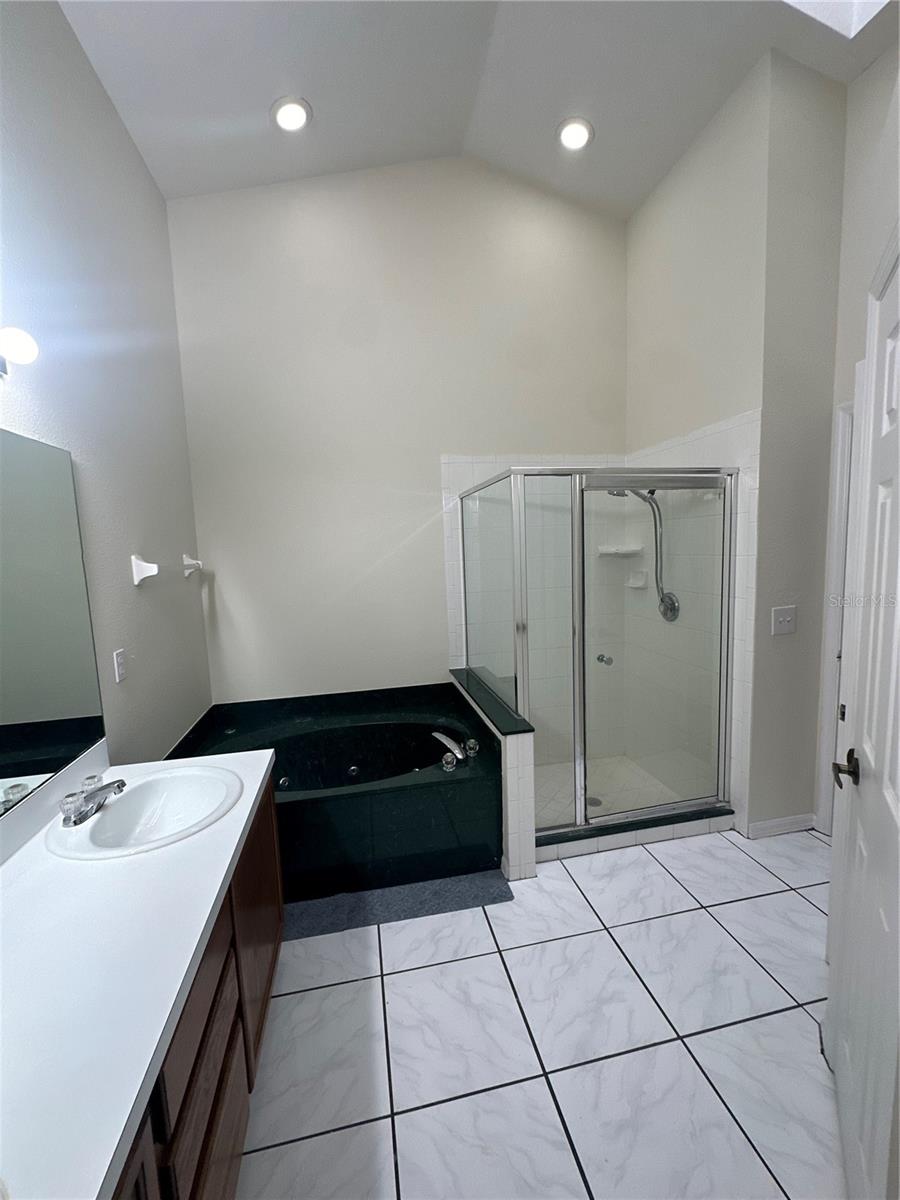 WATERFORD LAKES TR N11 PH 02 - Residential