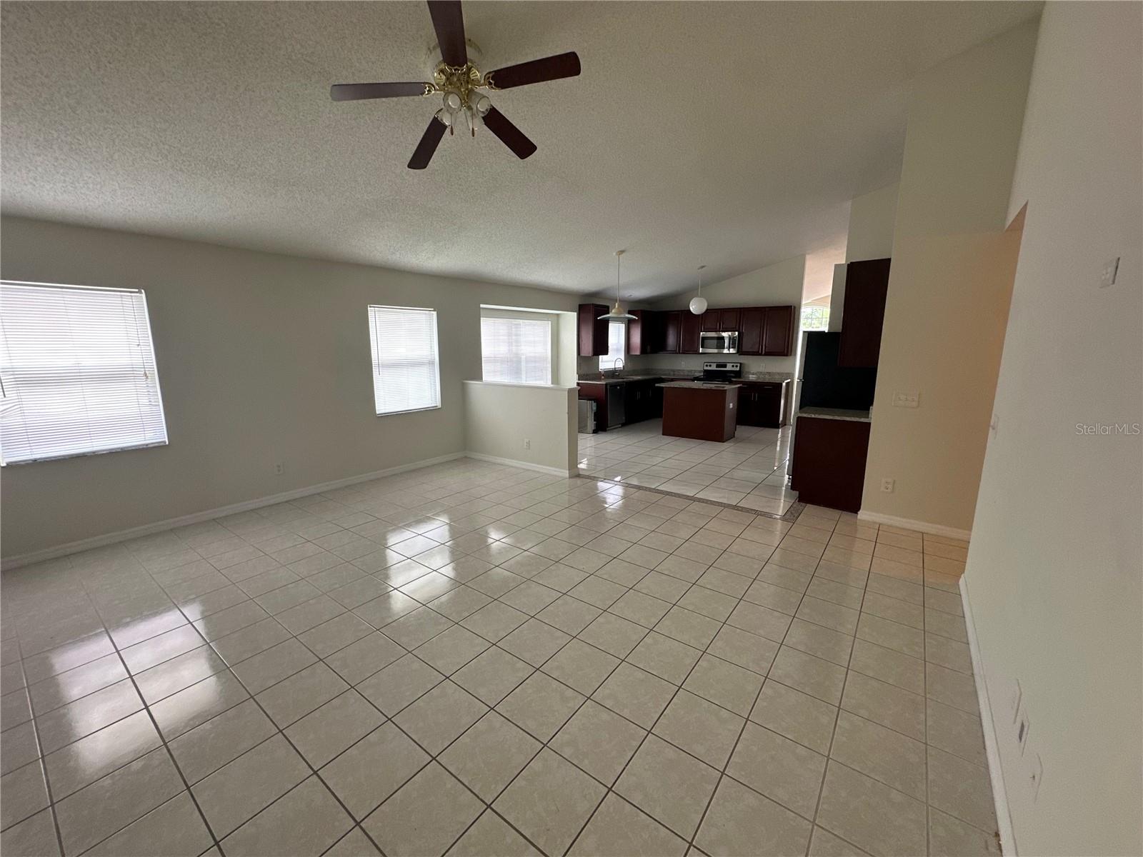 WATERFORD LAKES TR N11 PH 02 - Residential