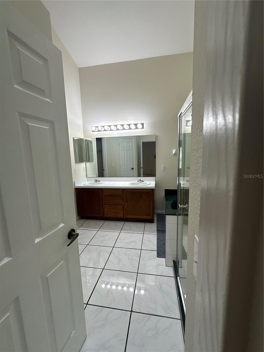 WATERFORD LAKES TR N11 PH 02 - Residential