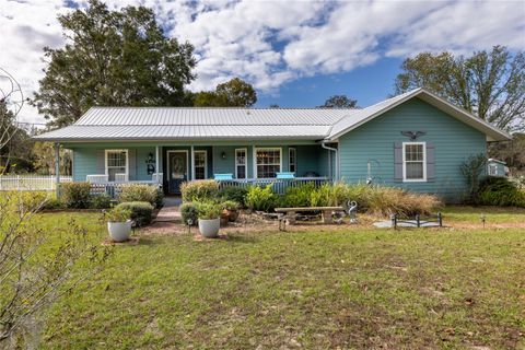 A home in HIGH SPRINGS