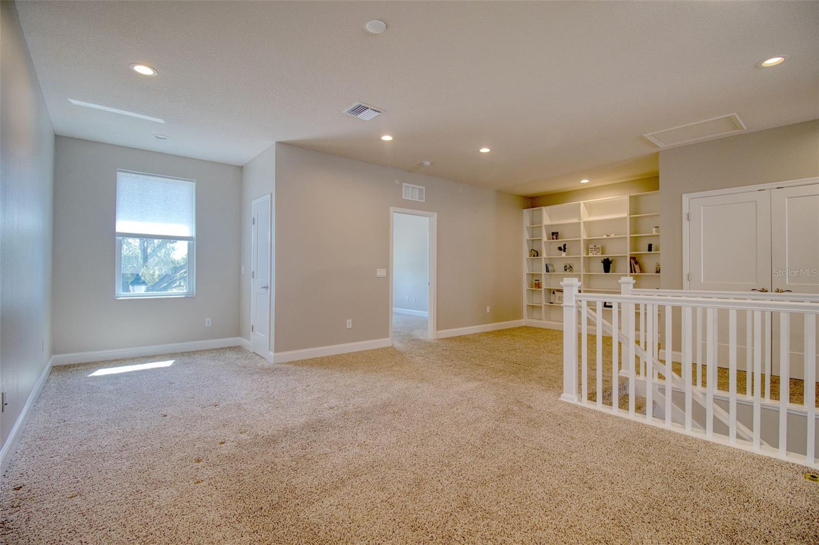 HIGHLAND RIDGE TWNHMS - Residential