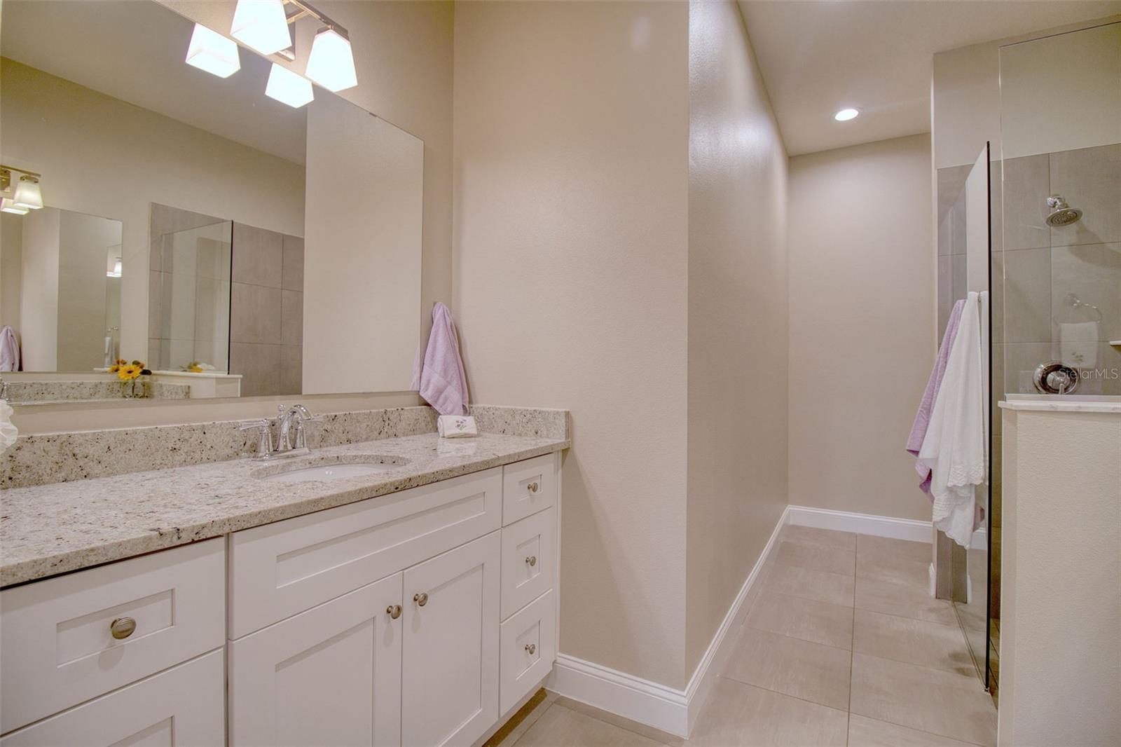 HIGHLAND RIDGE TWNHMS - Residential