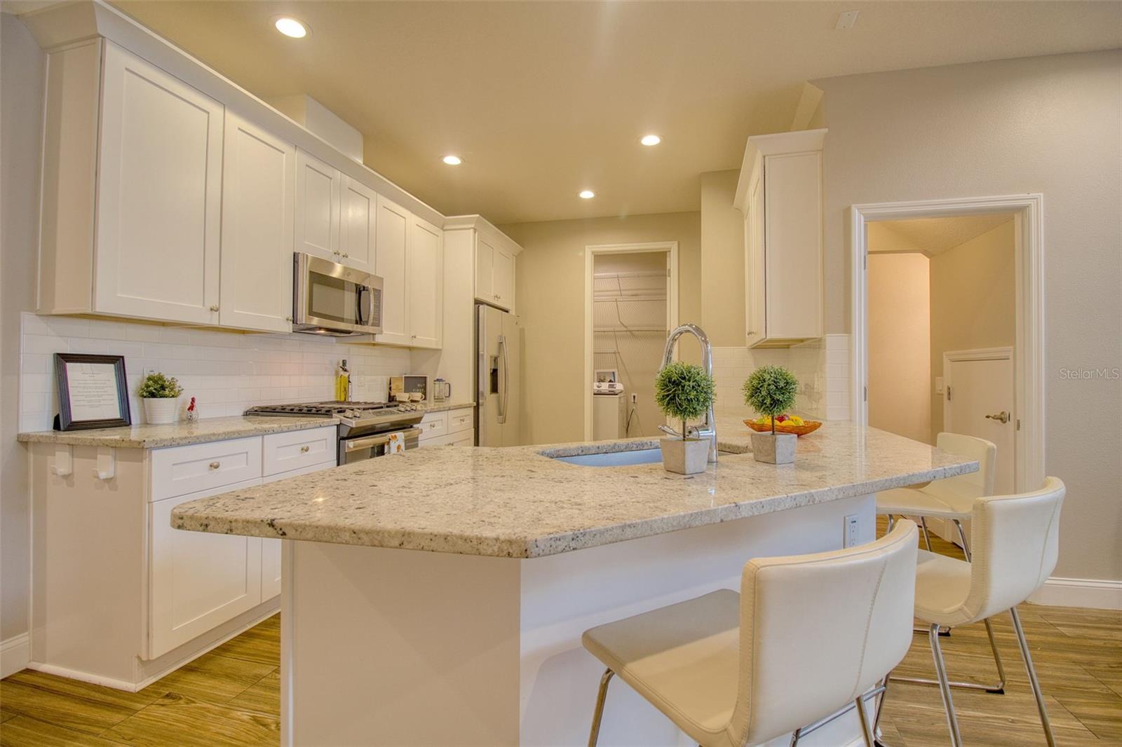 HIGHLAND RIDGE TWNHMS - Residential