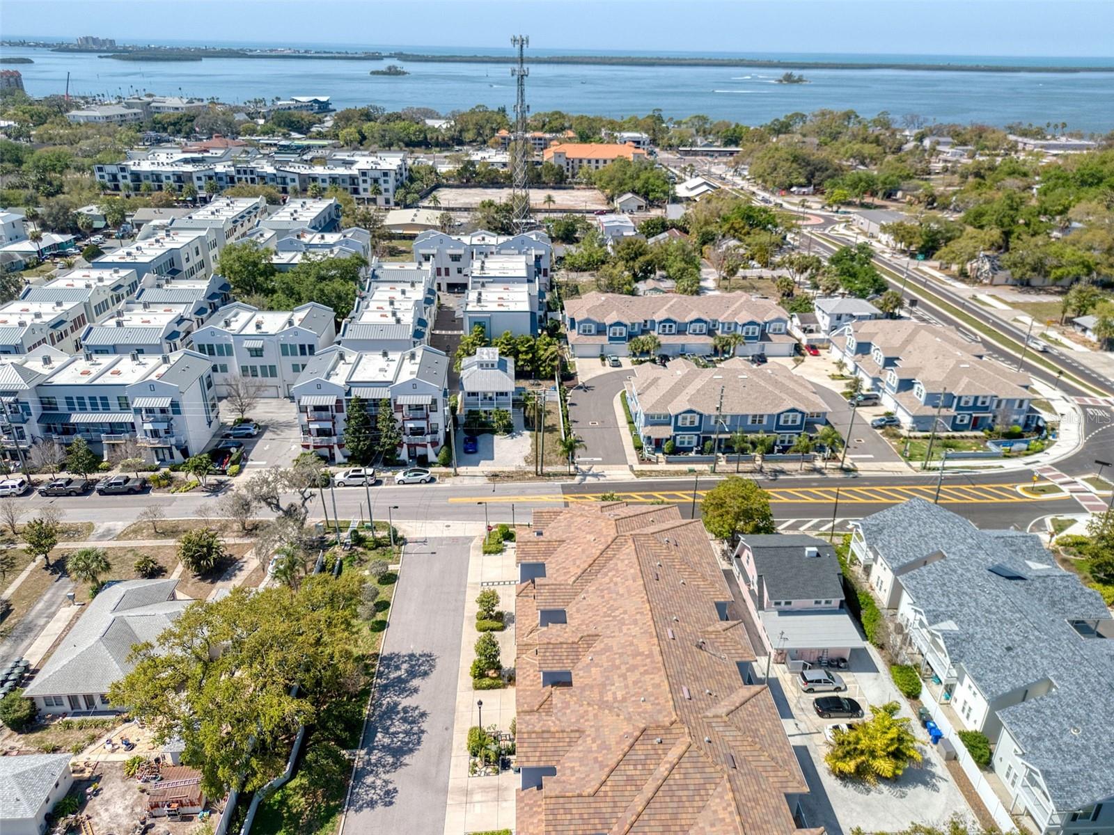 HIGHLAND RIDGE TWNHMS - Residential